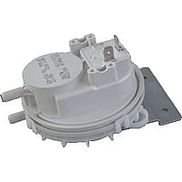 Nefit/Bosch Turbo drukverschilschakelaar met beugel Bosch 73404